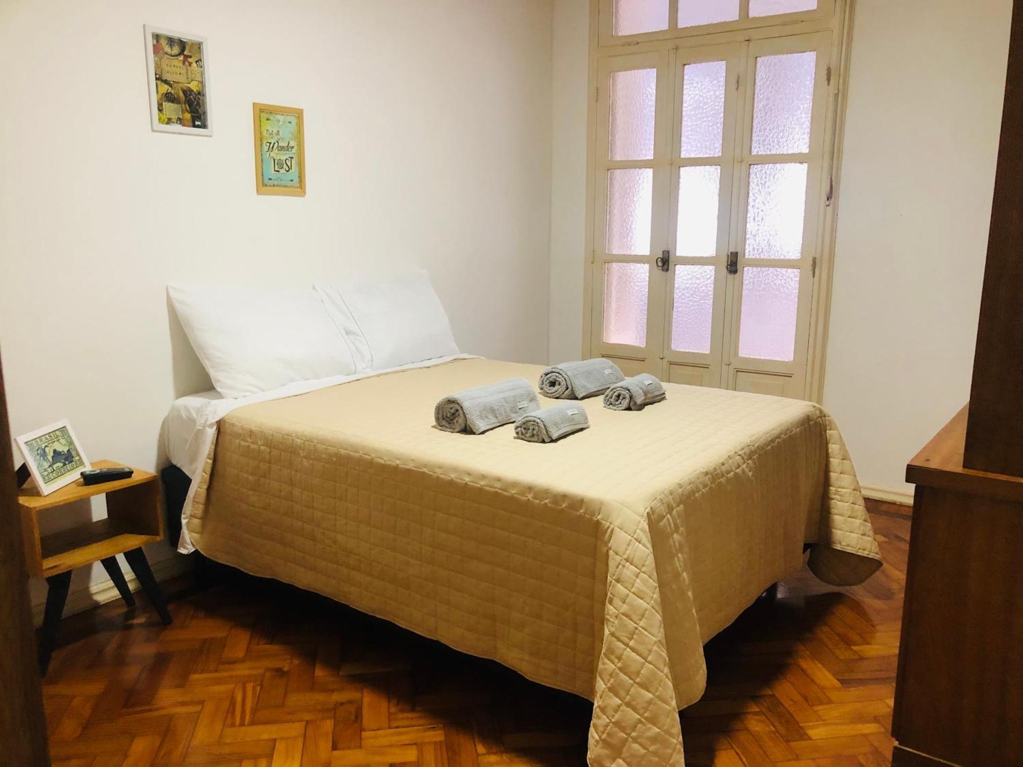 Quarto Casal